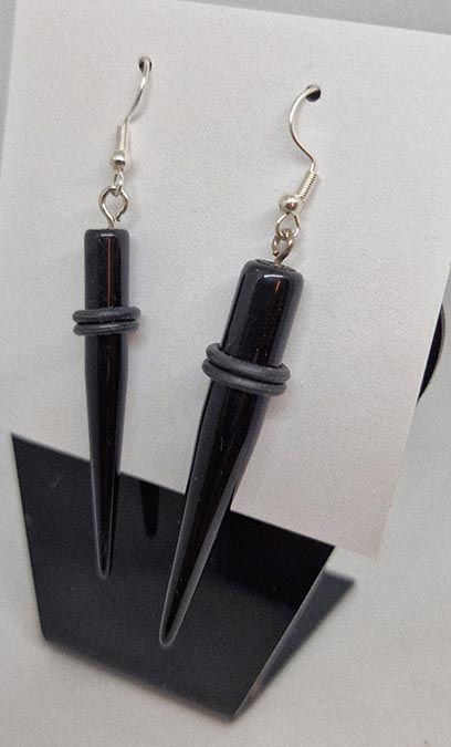 Black Stretchers